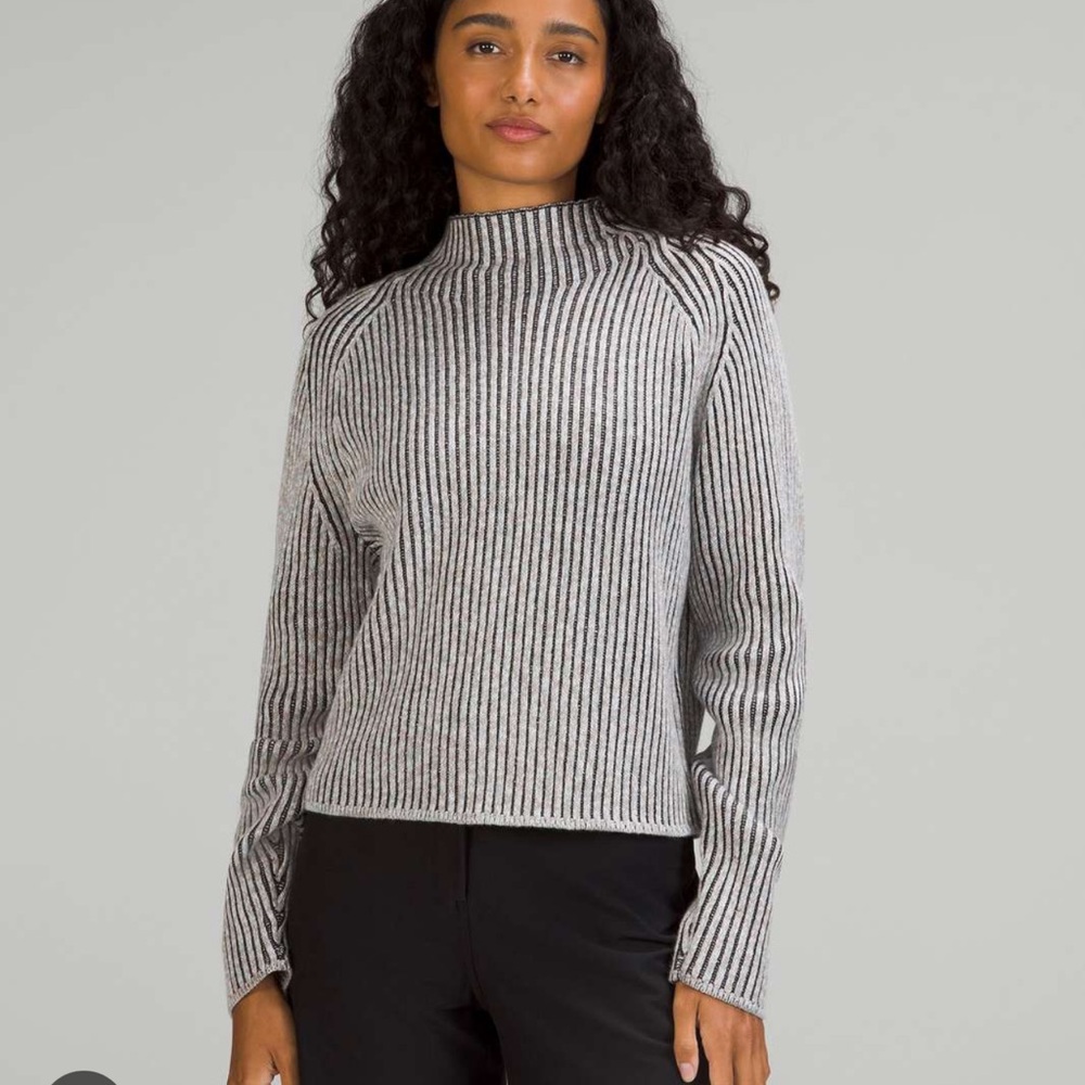 Lululemon Cotton cashmere blend cropped sweater